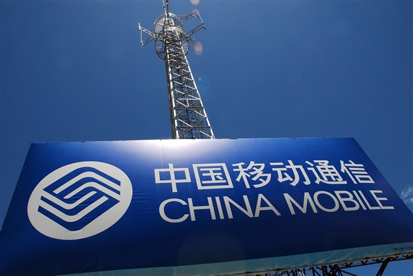 全球首款机器人手机登场!荣耀Robot Phone图赏 把机械云台做进机身